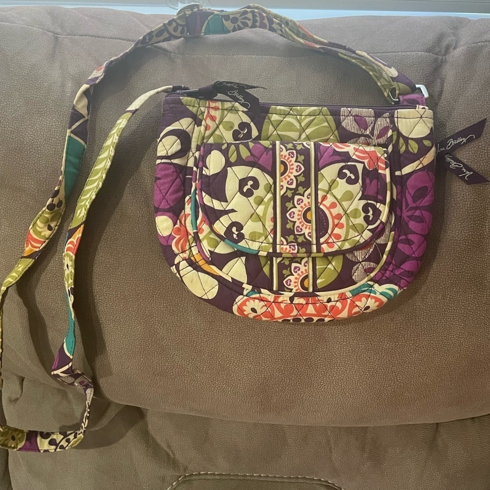 Vera Bradley bag, used-front flap with license holder, top/back zippers